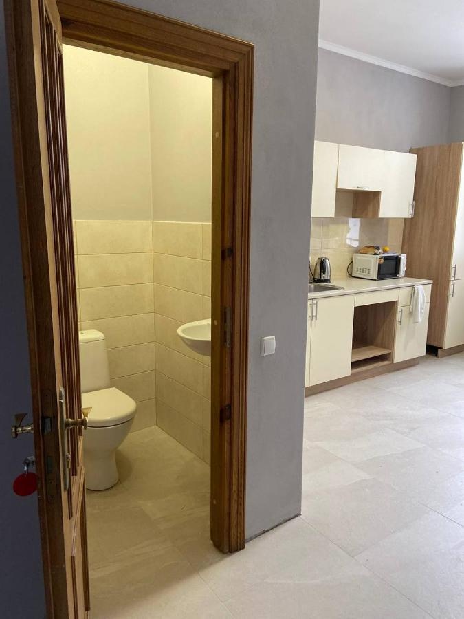 Hostel Lubin Lviv Eksteriør billede